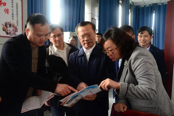 胡忠雄在铜仁市调研