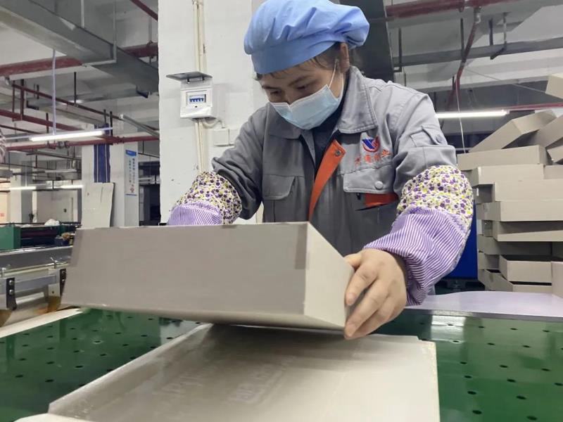 思南扶贫企业生产忙 群众增收有保障