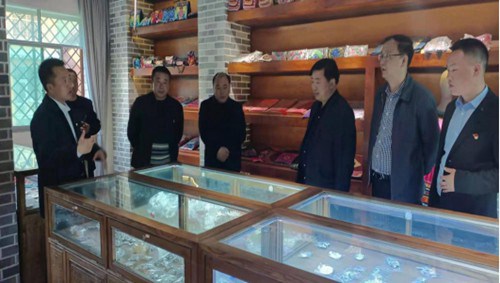 市委统战部开展新春走基层活动