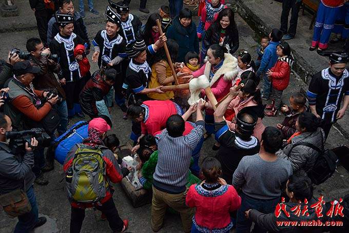 贵州铜仁 乡村振兴正当时--云舍村：“仙人居住”的地方