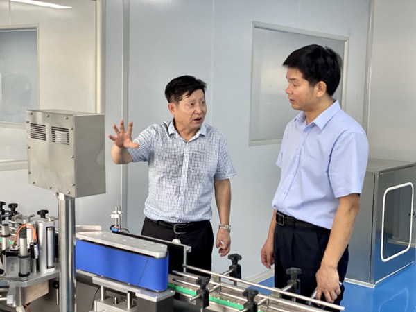 赵杰到德江经开区调研