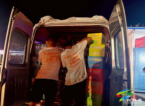 松桃开启疫情防控模式　爱心企业捐资捐物保驾护航