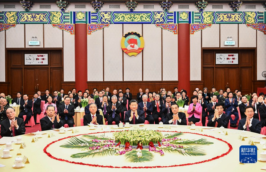 全国政协举行新年茶话会 习近平发表重要讲话