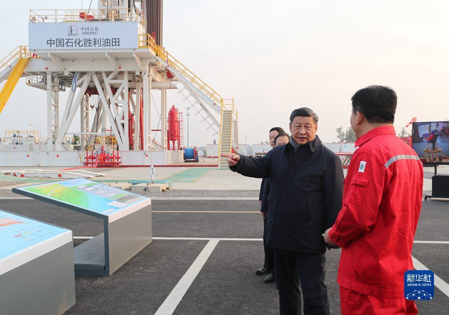 习近平：咬定目标脚踏实地埋头苦干久久为功 为黄河永远造福中华民族而不懈奋斗