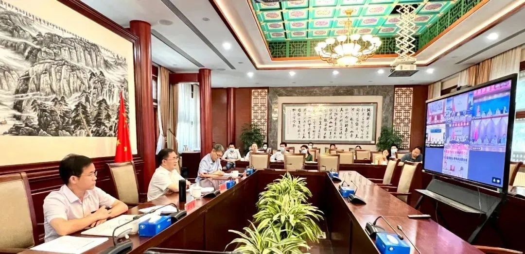 【统战史话•新时代爱国统一战线】深入推进我国宗教中国化,构建积极健康的宗教关系
