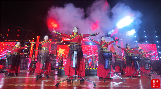 【网络中国节·春节】非遗焕彩 灯耀古城！中南门之夜燃动新春