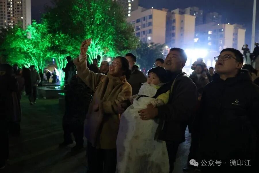 印江:舞龙嘘花闹元宵 民俗盛宴韵悠长