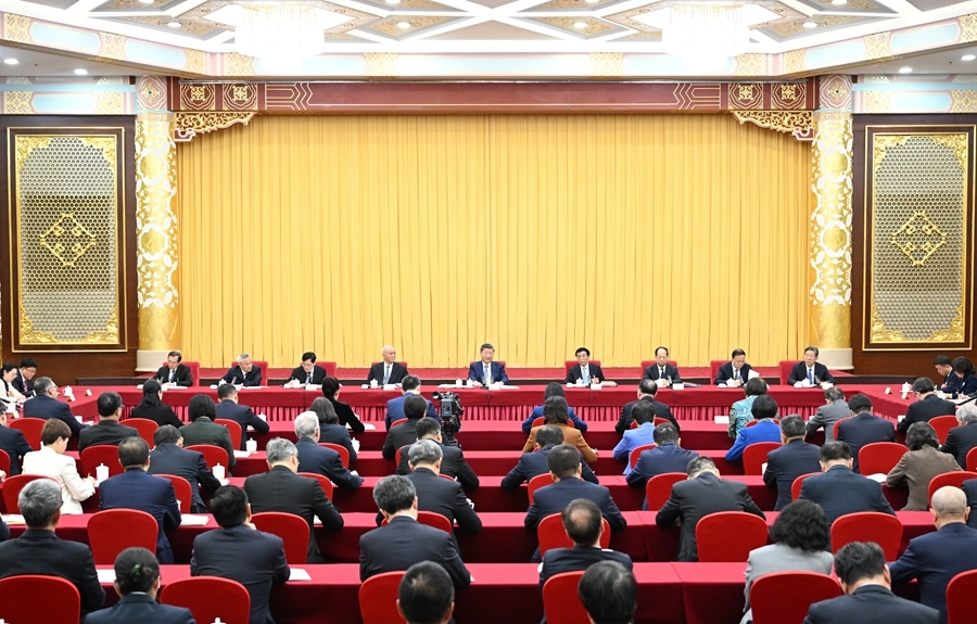 习近平看望参加政协会议的农工党九三学社医药卫生界 社会福利和社会保障界委员