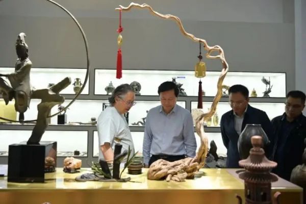 穆嵘坤率队赴江西安徽浙江上海开展招商考察