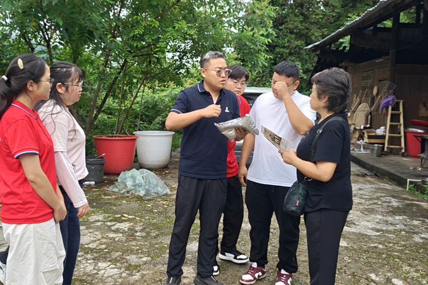 将实验室搬进茶山 ——农工党铜仁职大支部以科研实干 赋能抹茶产业高质量发展