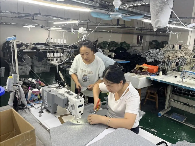 铜仁：29万余名“新市民”端稳“新饭碗”