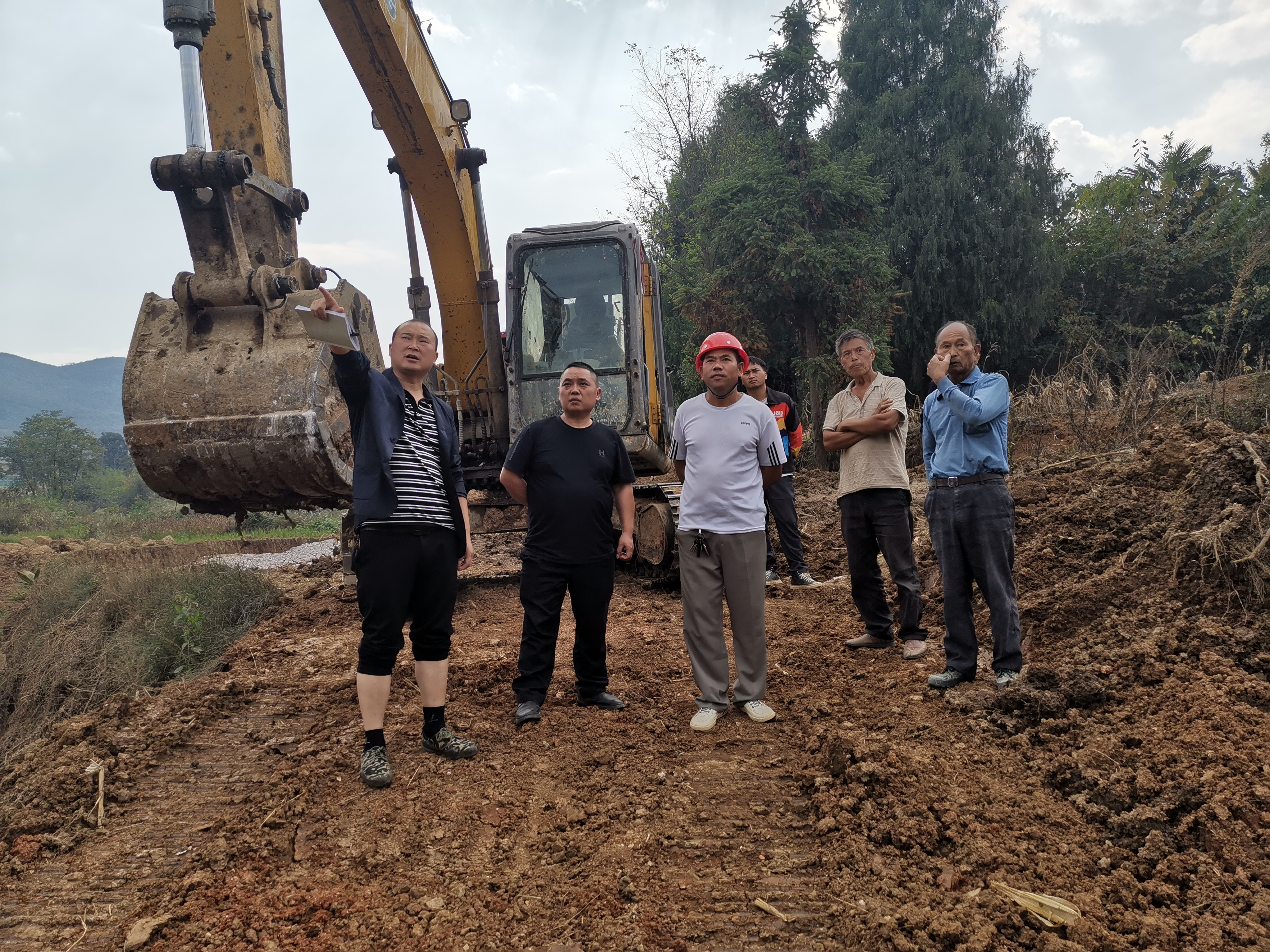 深耕三农筑民心 实干担当促团结